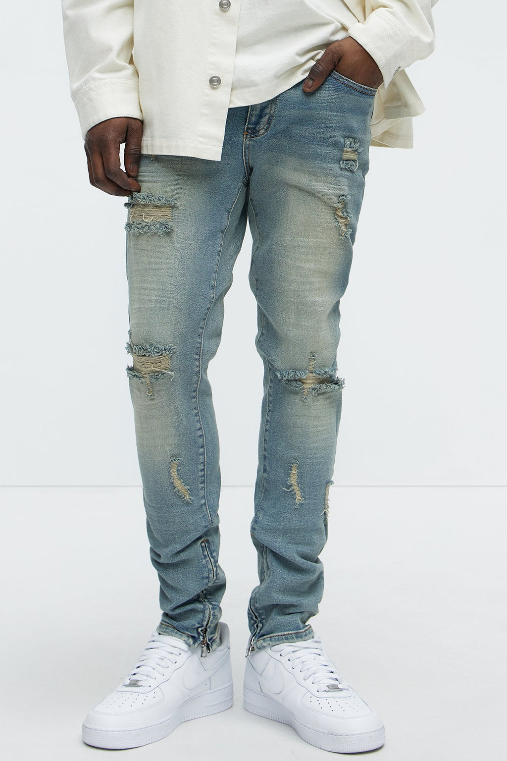 https://cdn.shopify.com/s/files/1/0293/9277/files/04-10-25_S7_27_KND4170_MediumWash_KF_DJ_14-50-45_73267_PXF.jpg?v=1744410865