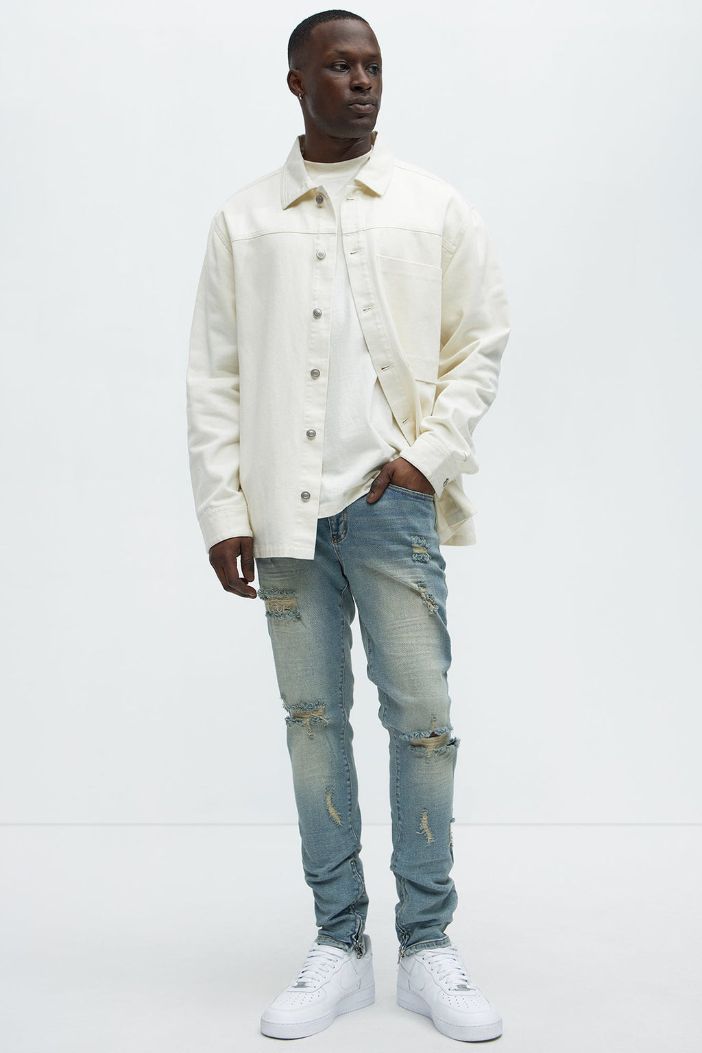 https://cdn.shopify.com/s/files/1/0293/9277/files/04-10-25_S7_27_KND4170_MediumWash_KF_DJ_14-50-45_73270_PXF.jpg?v=1744410865