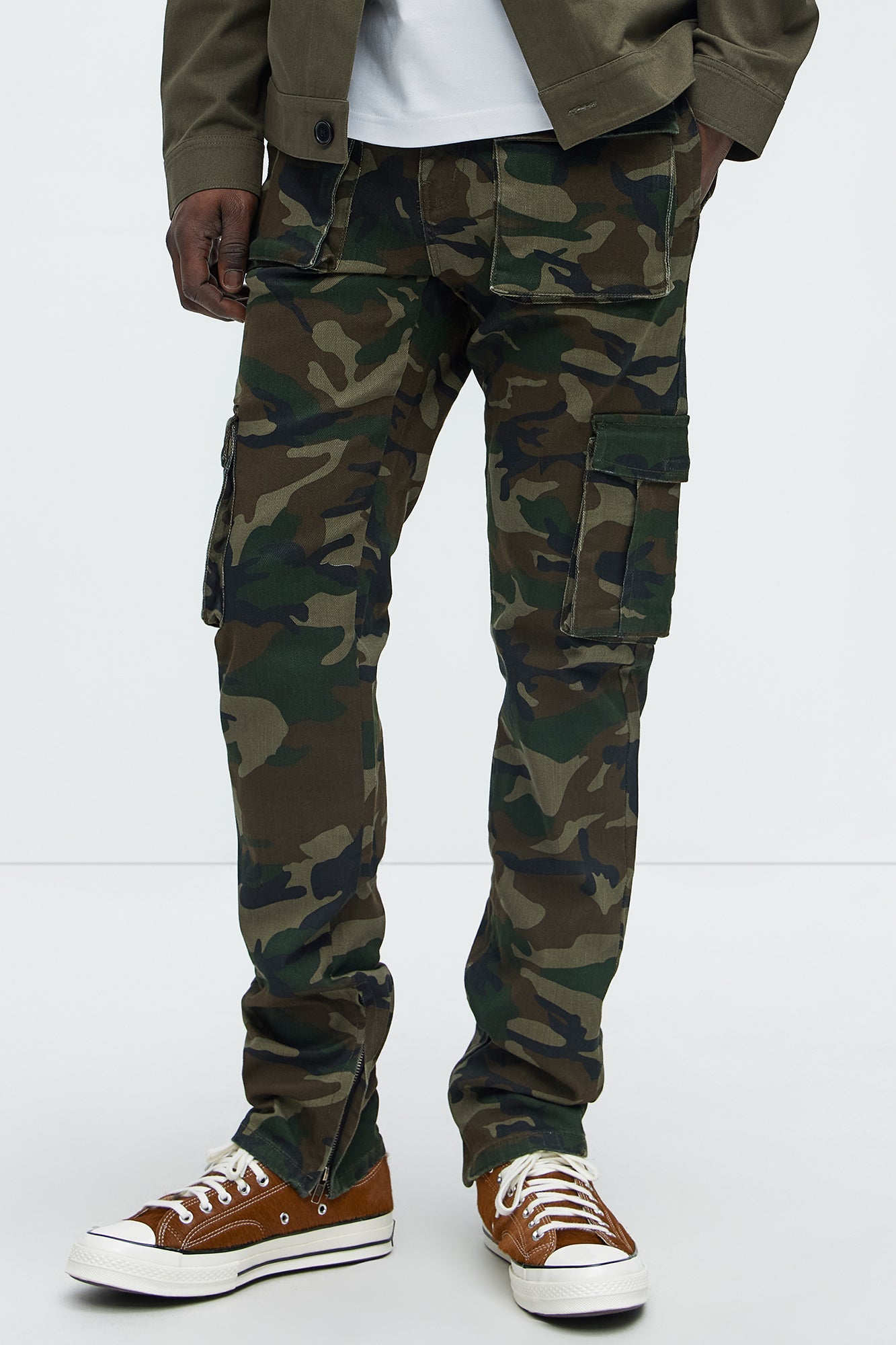 https://cdn.shopify.com/s/files/1/0293/9277/files/04-10-25_S7_8_KCCARGO_Camouflage_KF_DJ_11-03-01_106196_PXF.jpg?v=1744407406