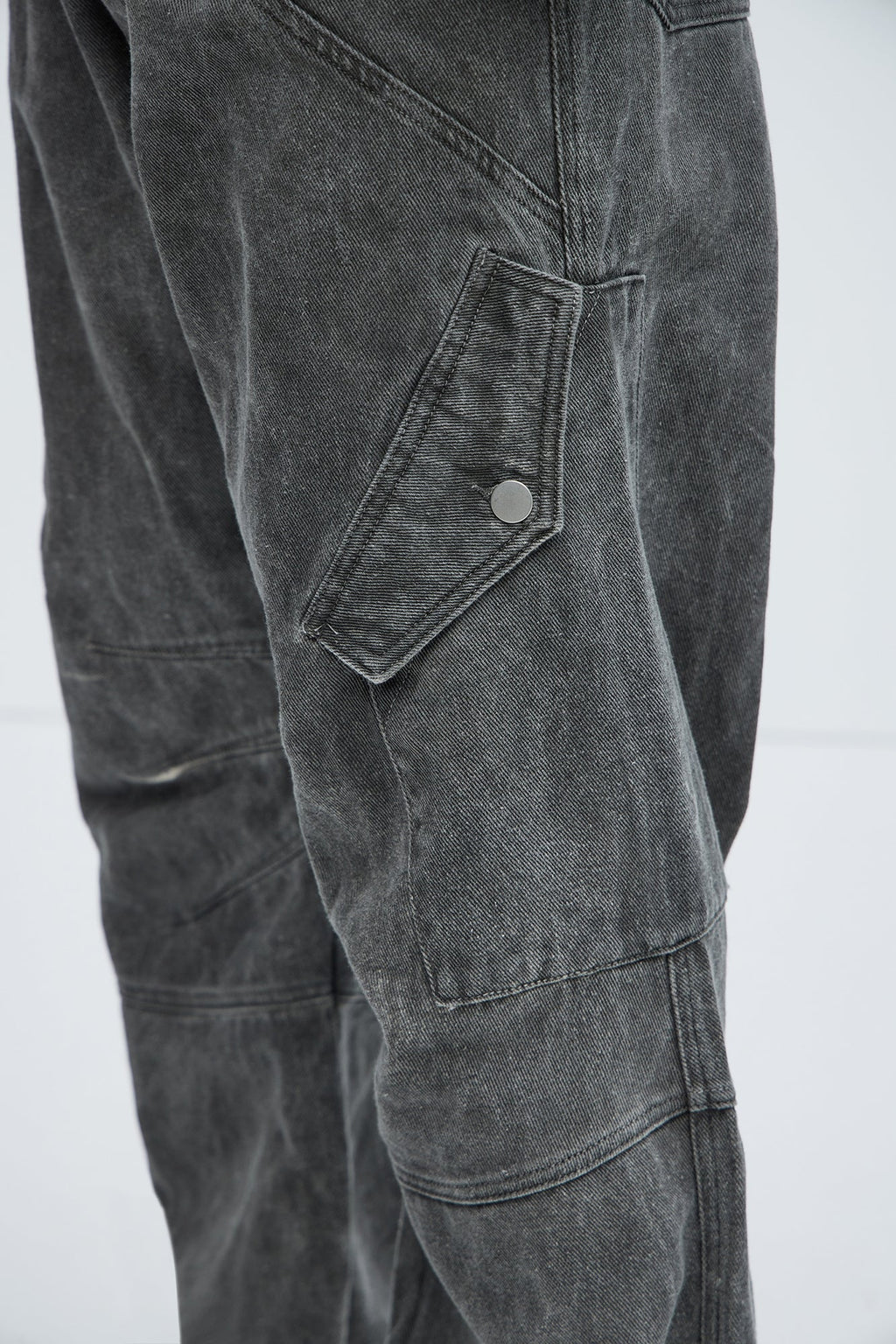 https://cdn.shopify.com/s/files/1/0293/9277/files/04-12-24_S7_20_ZDF01T420013_Grey_KF_DJ_10-19-41_68705_PXF.jpg?v=1713384880