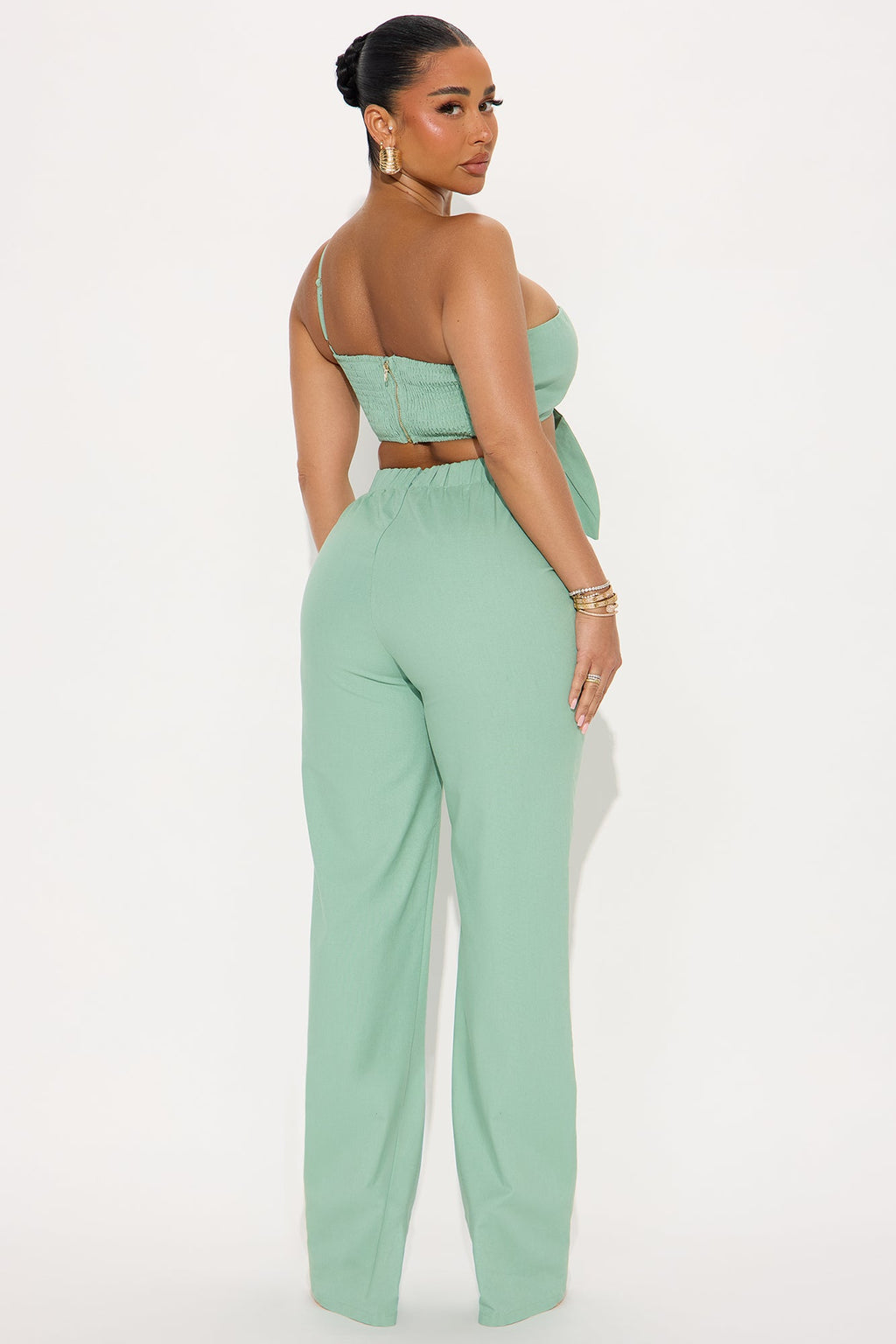 https://cdn.shopify.com/s/files/1/0293/9277/files/04-16-25_S1_24_ST24009_Sage_ZSR_RK_SS_13-01-31_0375_PXF.jpg?v=1745006463