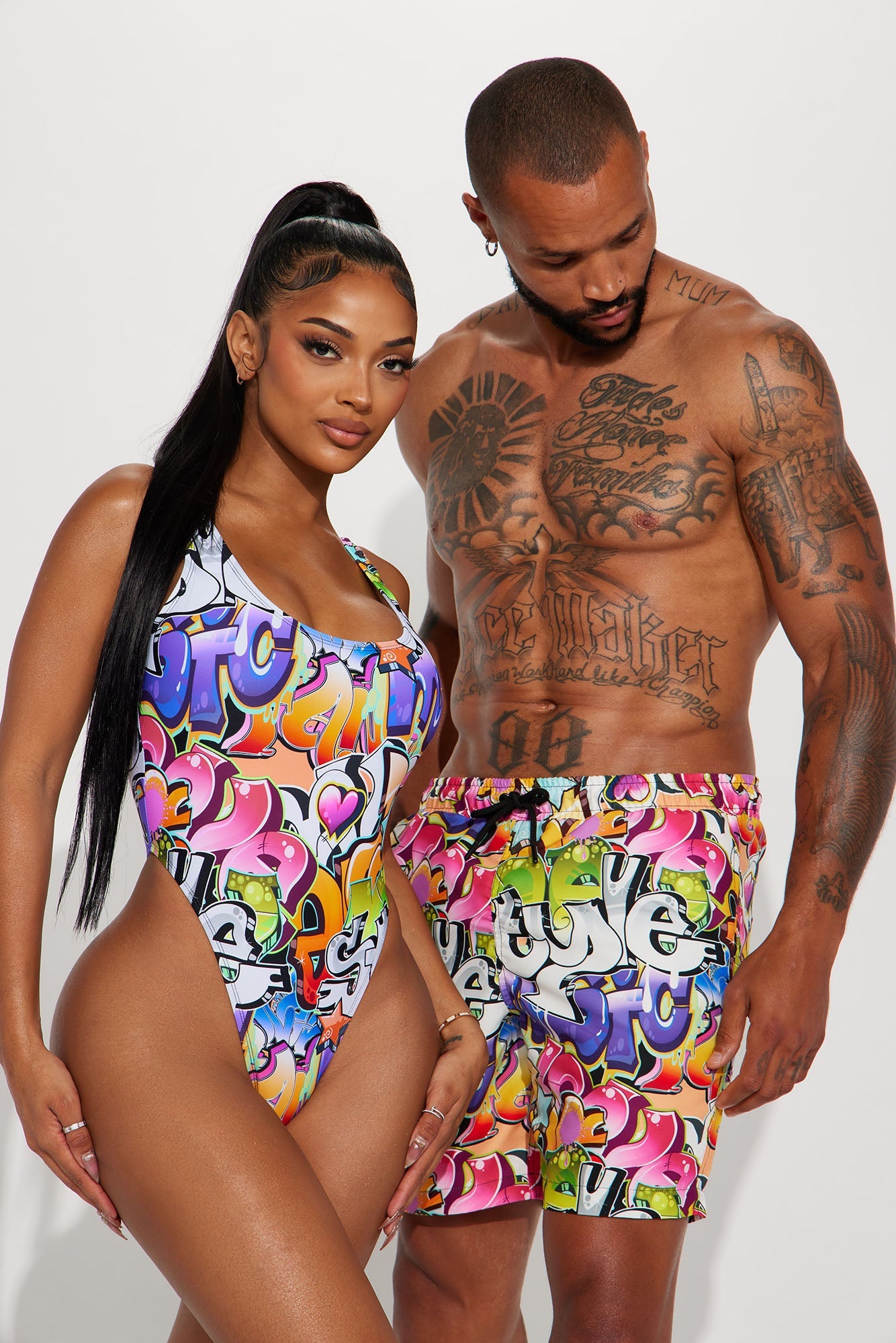 https://cdn.shopify.com/s/files/1/0293/9277/files/04-24-23Studio5_CE_SS_10-19-08_1_ZDCHT11040109_MultiColor_P_ZDF01W310022_MultiColor_20151_EH.jpg?v=1710888780