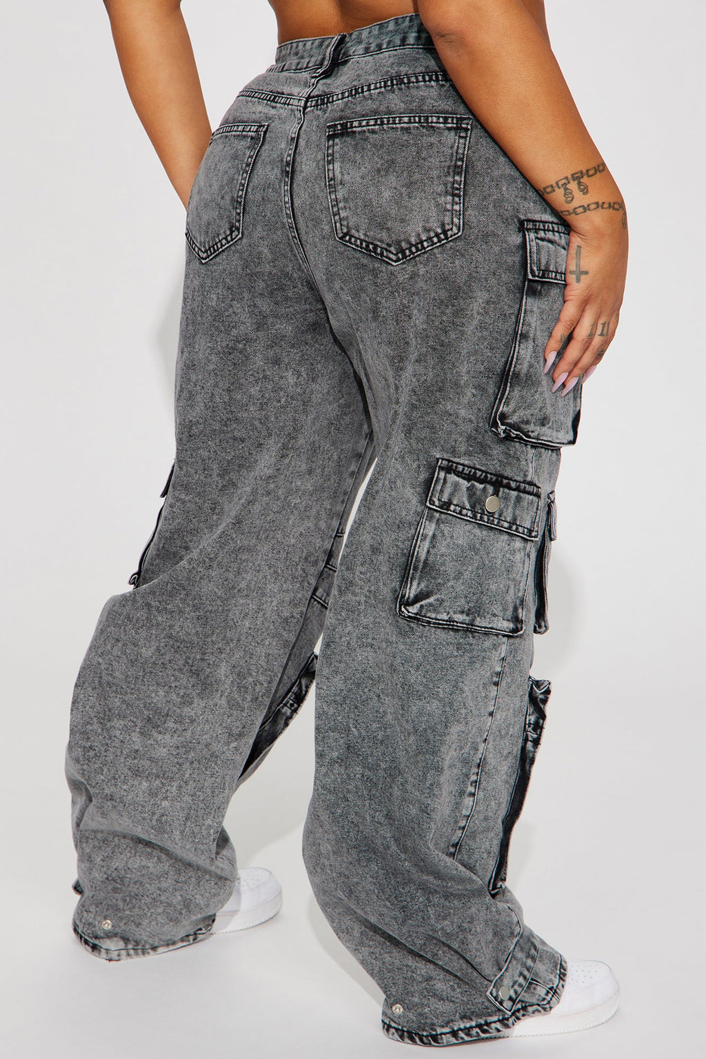 Billie Low Slung Cargo Jeans - Acid Wash Black - HCWP 