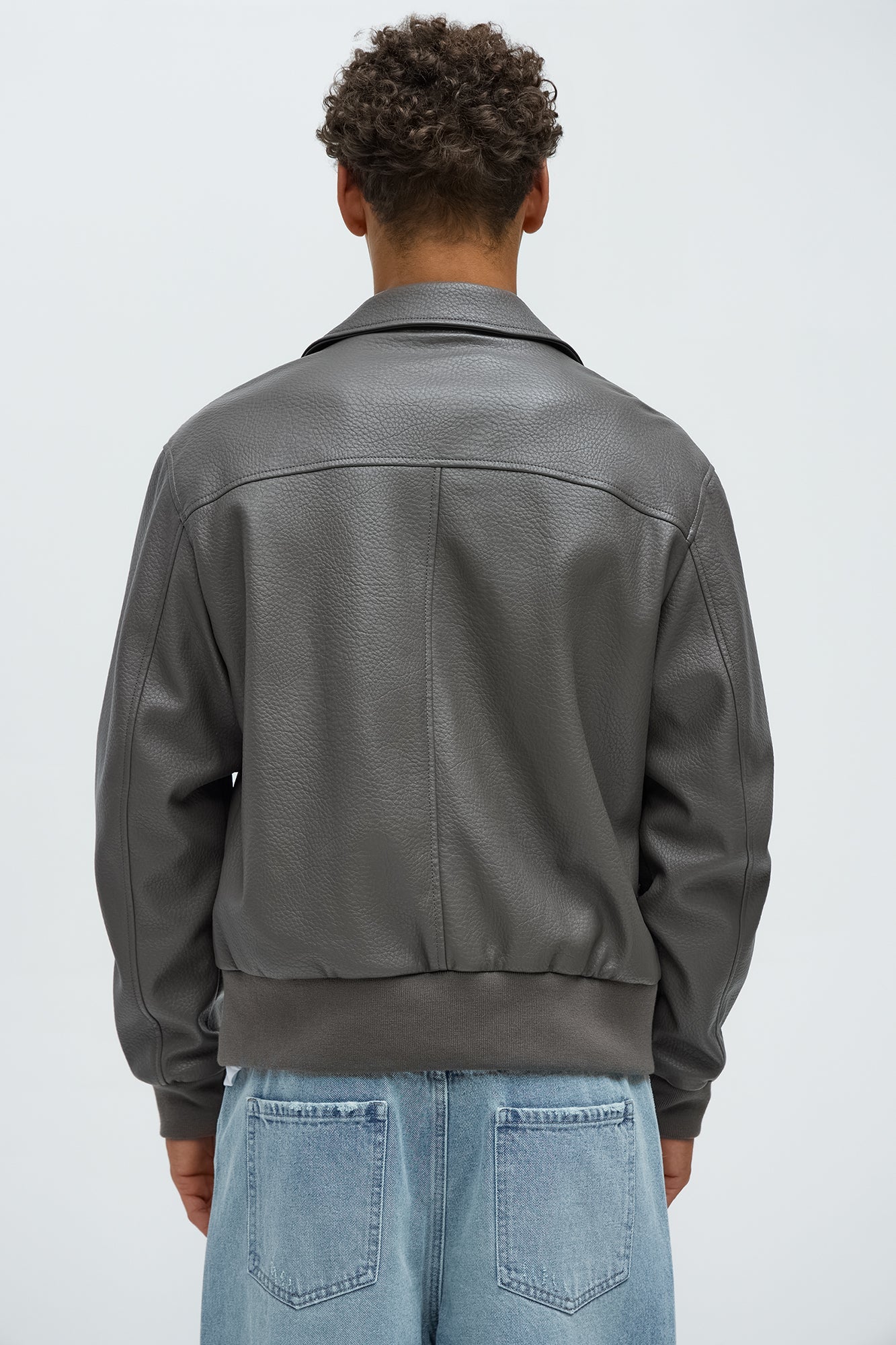 https://cdn.shopify.com/s/files/1/0293/9277/files/10-25-24_S7_52_ZDF01C440004_Grey_P_CZ_DJ_13-55-53_31059_PXF.jpg?v=1730137288