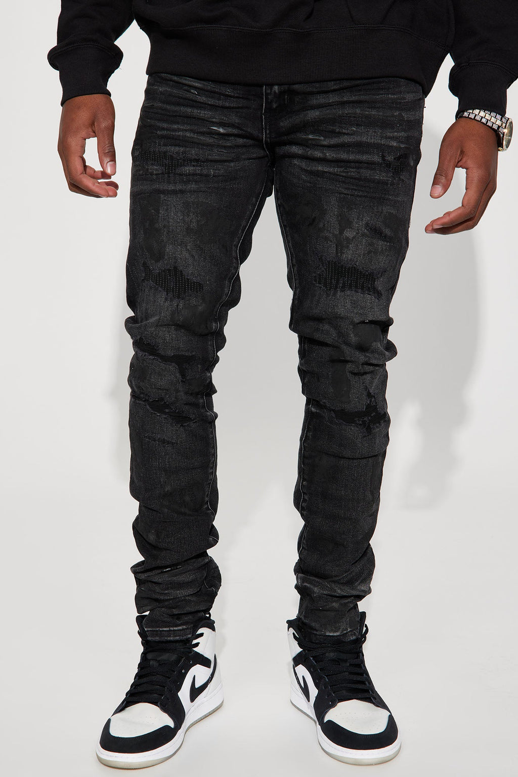 https://cdn.shopify.com/s/files/1/0293/9277/products/12-07-22Studio5_KJ_DJ_10-52-48_31_URTH_Black_P_6707_ES.jpg?v=1735589738