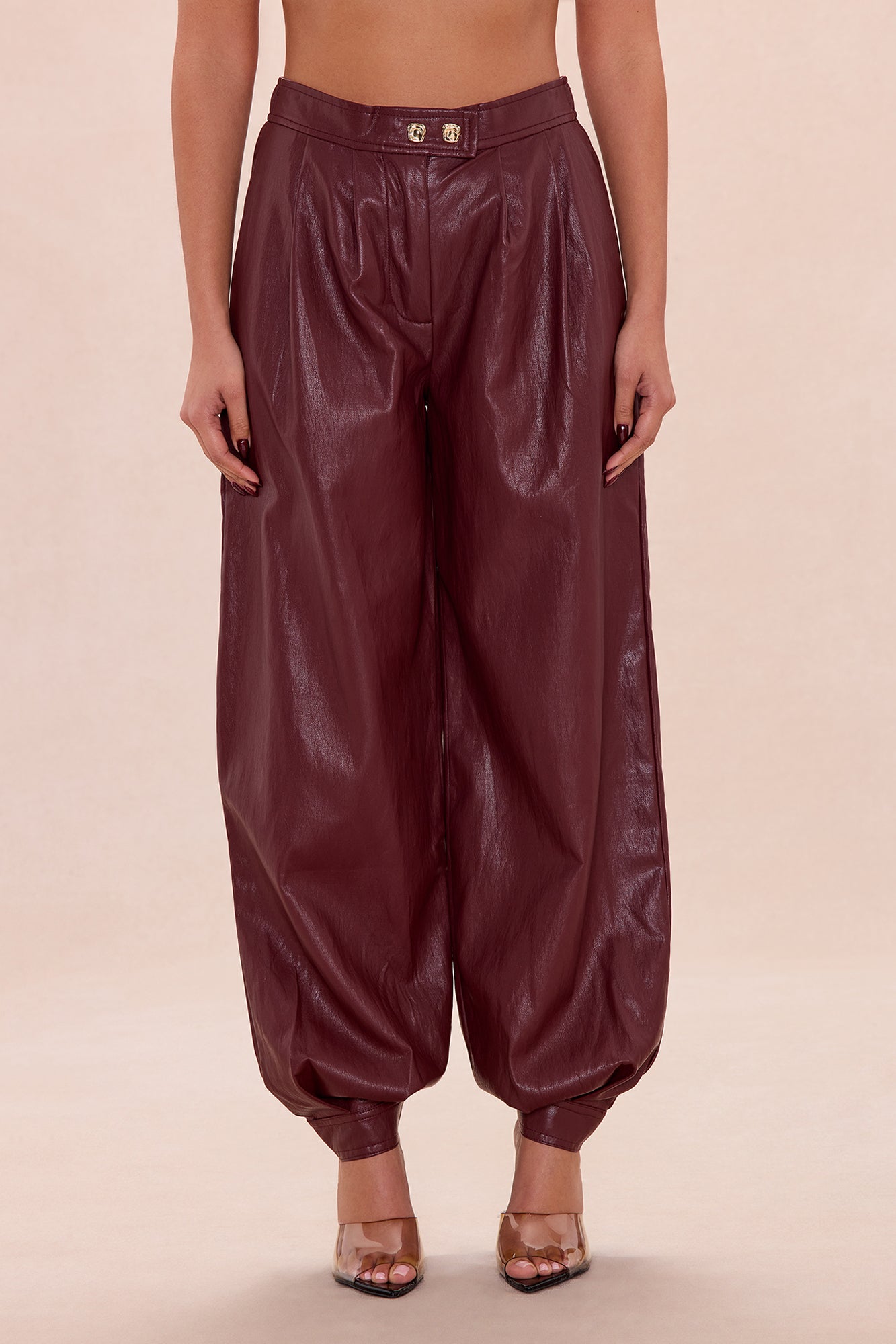 https://cdn.shopify.com/s/files/1/0293/9277/files/12-16-25_S5_26_25GW111C_Burgundy_AB_IM_12-25-32_18081_PXF.jpg?v=1766078188
