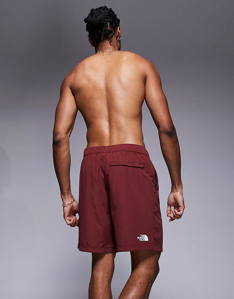 https://images.asos-media.com/products/the-north-face-w-logo-swimming-shorts-in-burgundy/207687095-4?$n_750w$&wid=750&fit=constrain