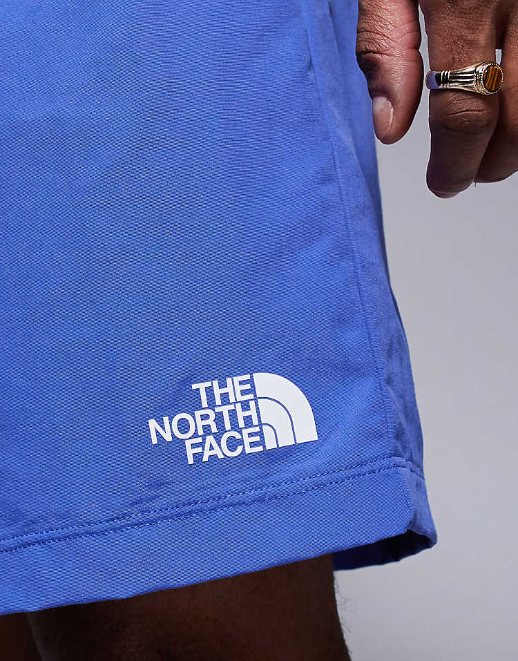 https://images.asos-media.com/products/the-north-face-w-logo-swimming-shorts-in-blue/207687598-4?$n_750w$&wid=750&fit=constrain