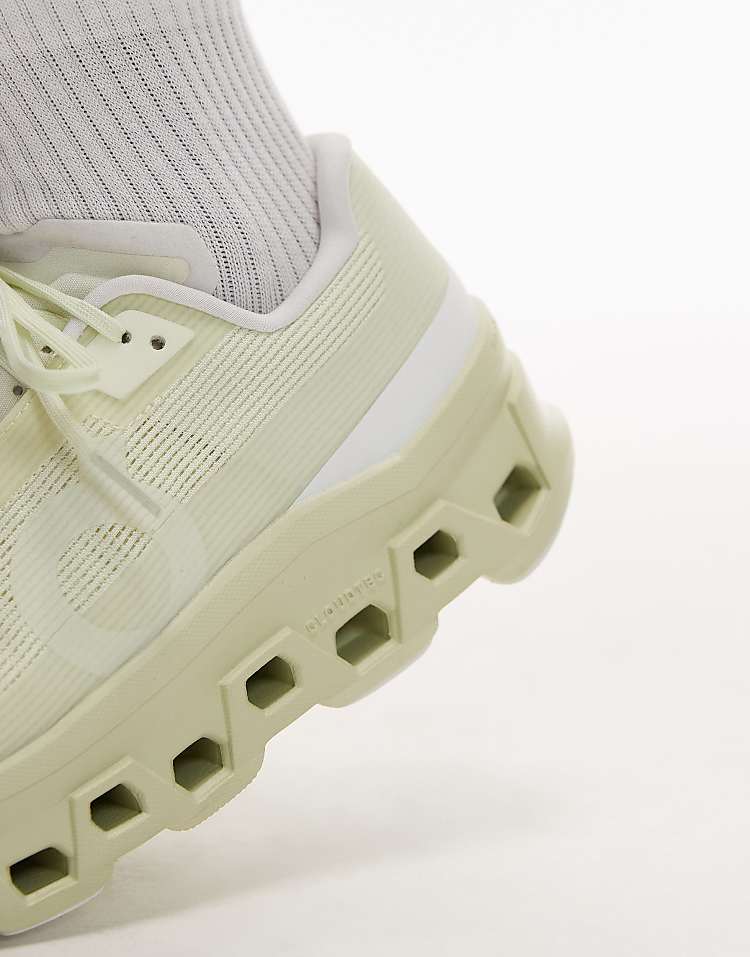 https://images.asos-media.com/products/on-cloudmonster-void-running-trainers-in-green/209791024-4?$n_750w$&wid=750&fit=constrain