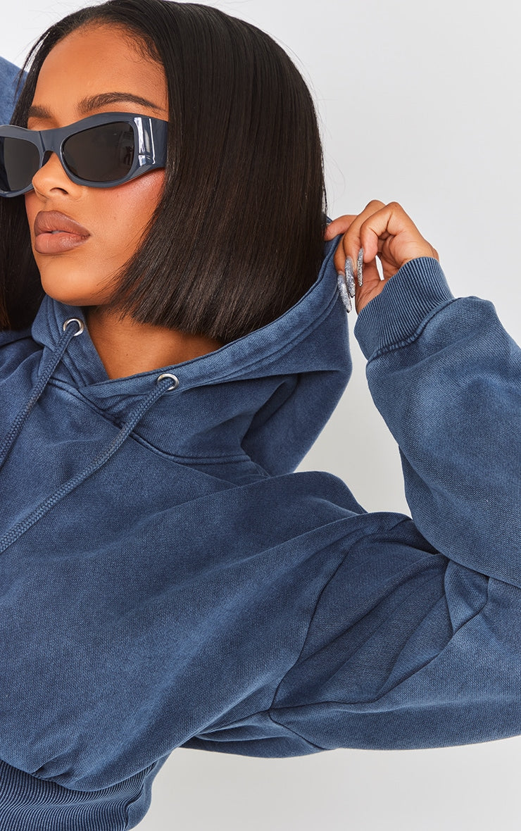 https://cdn-img.prettylittlething.com/2/1/7/e/217ea5e76fa0b1ae562a8c24d4c7fc07b378e82e_cnf9900_4.jpg