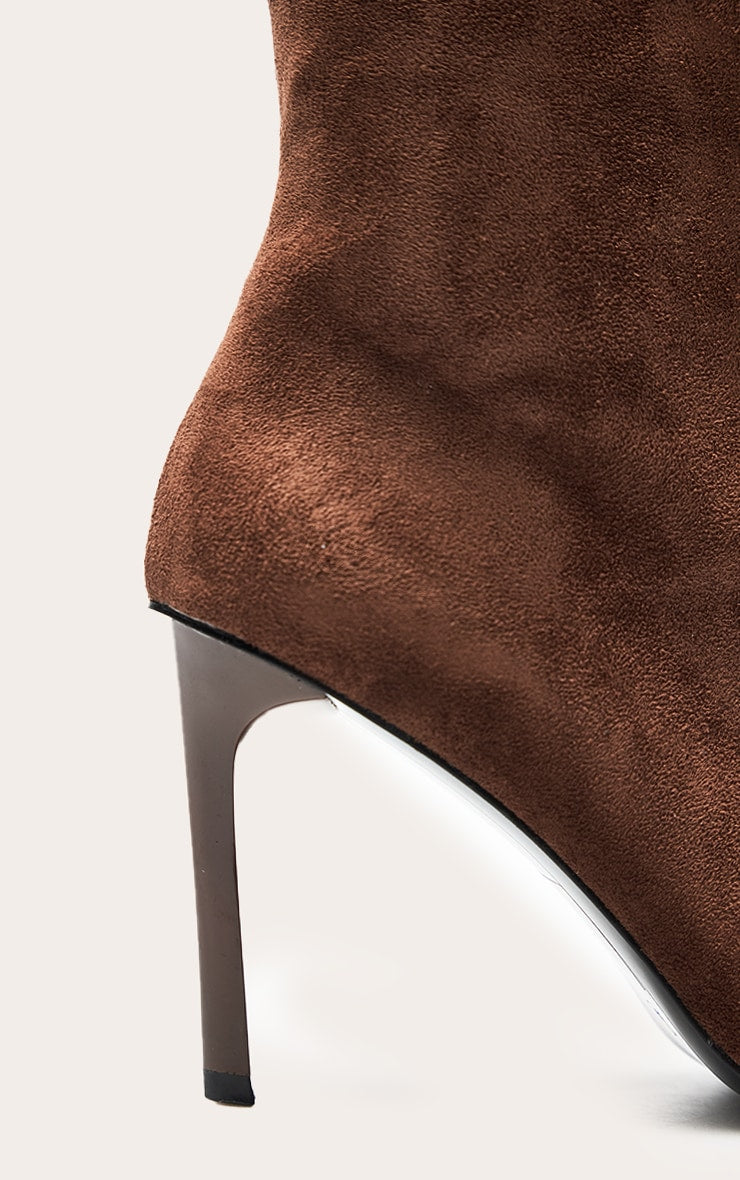https://cdn-img.prettylittlething.com/4/3/e/8/43e86029d473152e5219ebd1760b43fcb5e5cf9e_CNP0043_5_mocha_faux_suede_knee_high_stiletto_heeled_boot.jpg