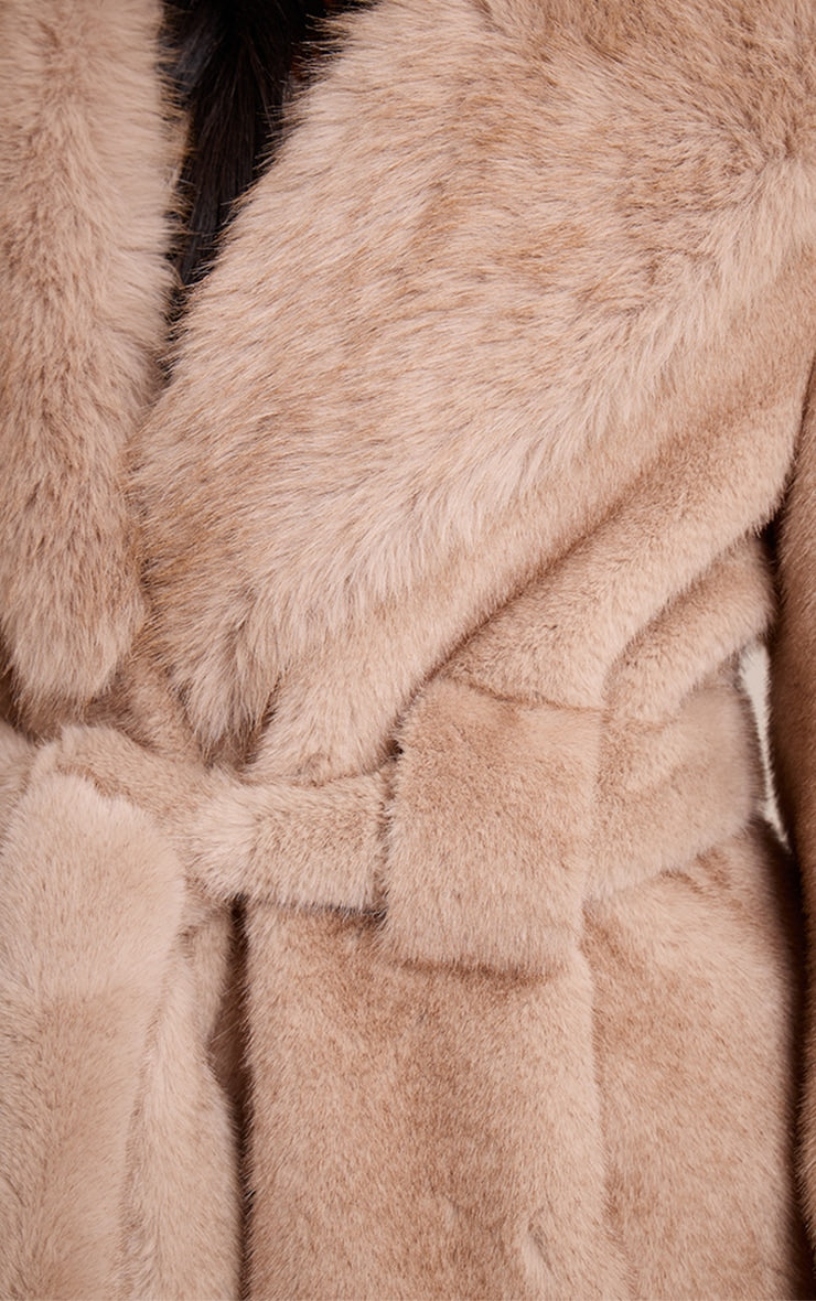 https://cdn-img.prettylittlething.com/5/7/1/e/571ed83518f07e04aa11f9db60dbe034e997512a_CNJ9131_4_tall_mushroom_plush_faux_fur_self_tie_coat.jpg