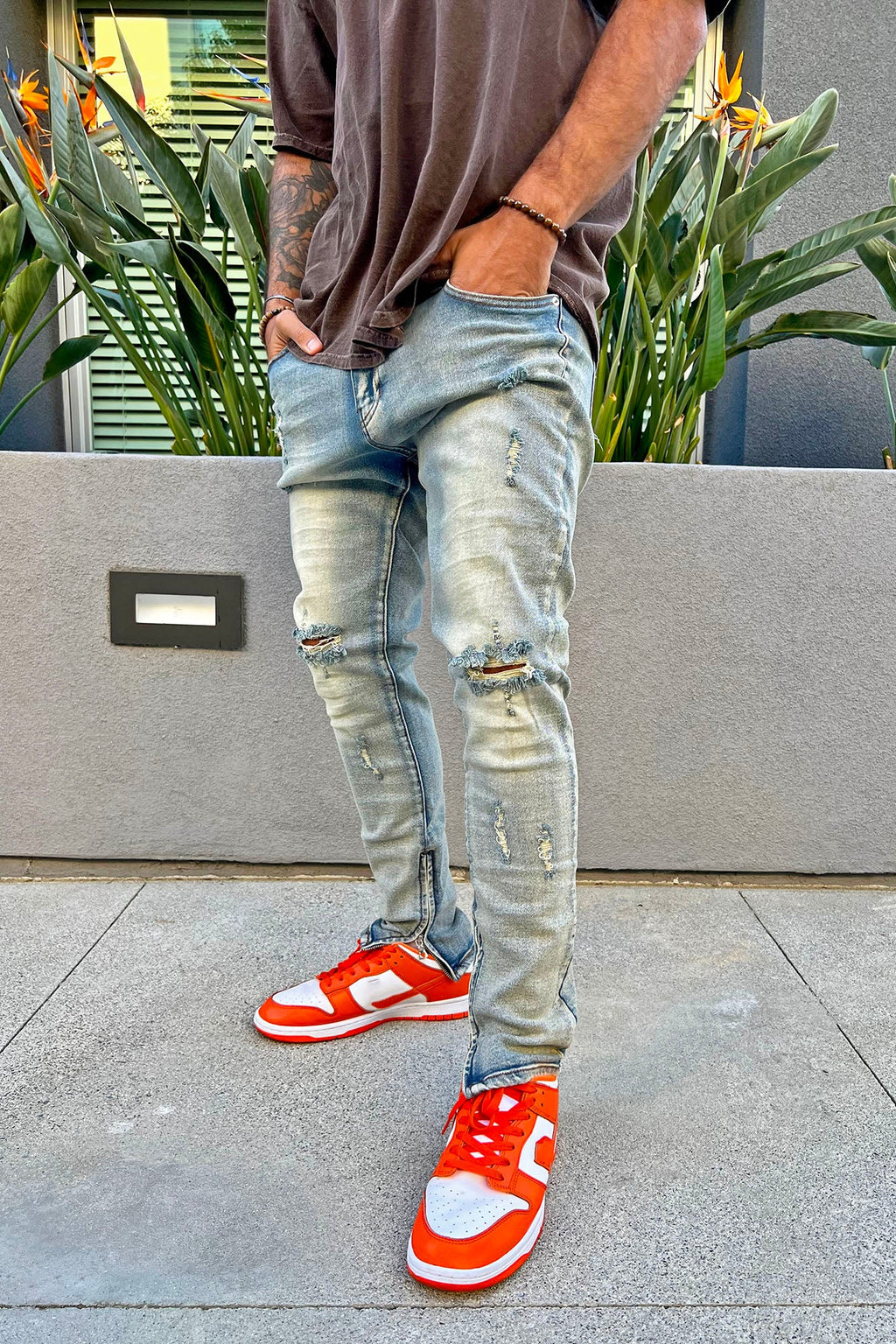 https://cdn.shopify.com/s/files/1/0293/9277/products/TerrenSkinnyJeans-MediumWash_MER_fd8f82e9-4bfd-40d2-97f6-dead321e65f4.jpg?v=1744410881