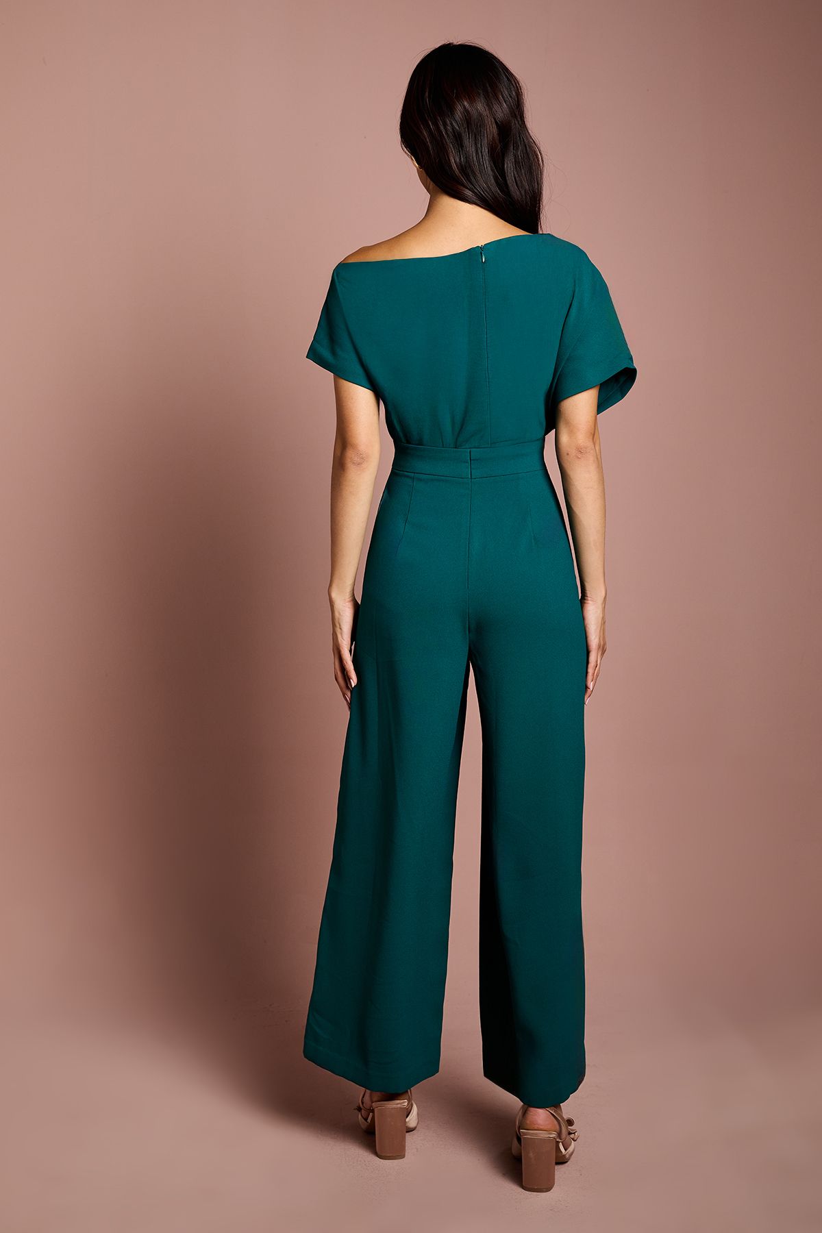 https://mediahub.prettylittlething.com/bcc09927_emerald_xl_2