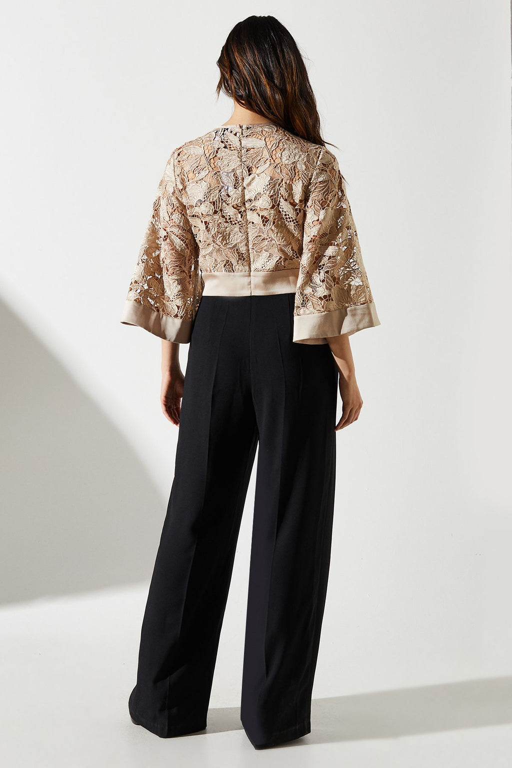 https://mediahub.prettylittlething.com/bcc09974_champagne_xl_2