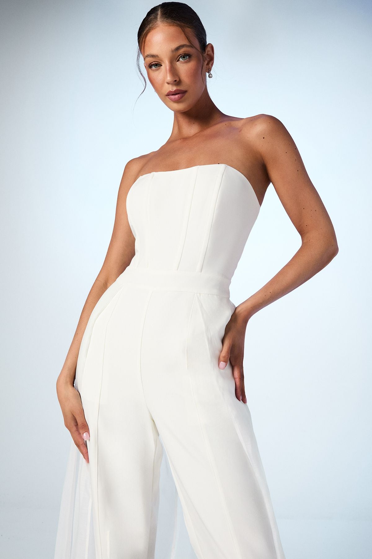 https://mediahub.prettylittlething.com/bcc10177_ivory_xl_3