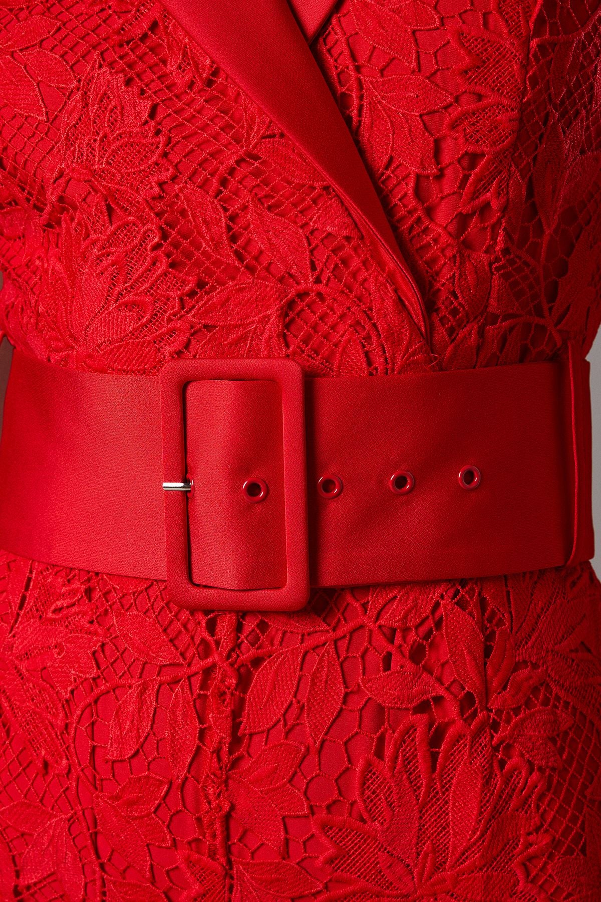 https://mediahub.prettylittlething.com/bcc10601_red_xl_4