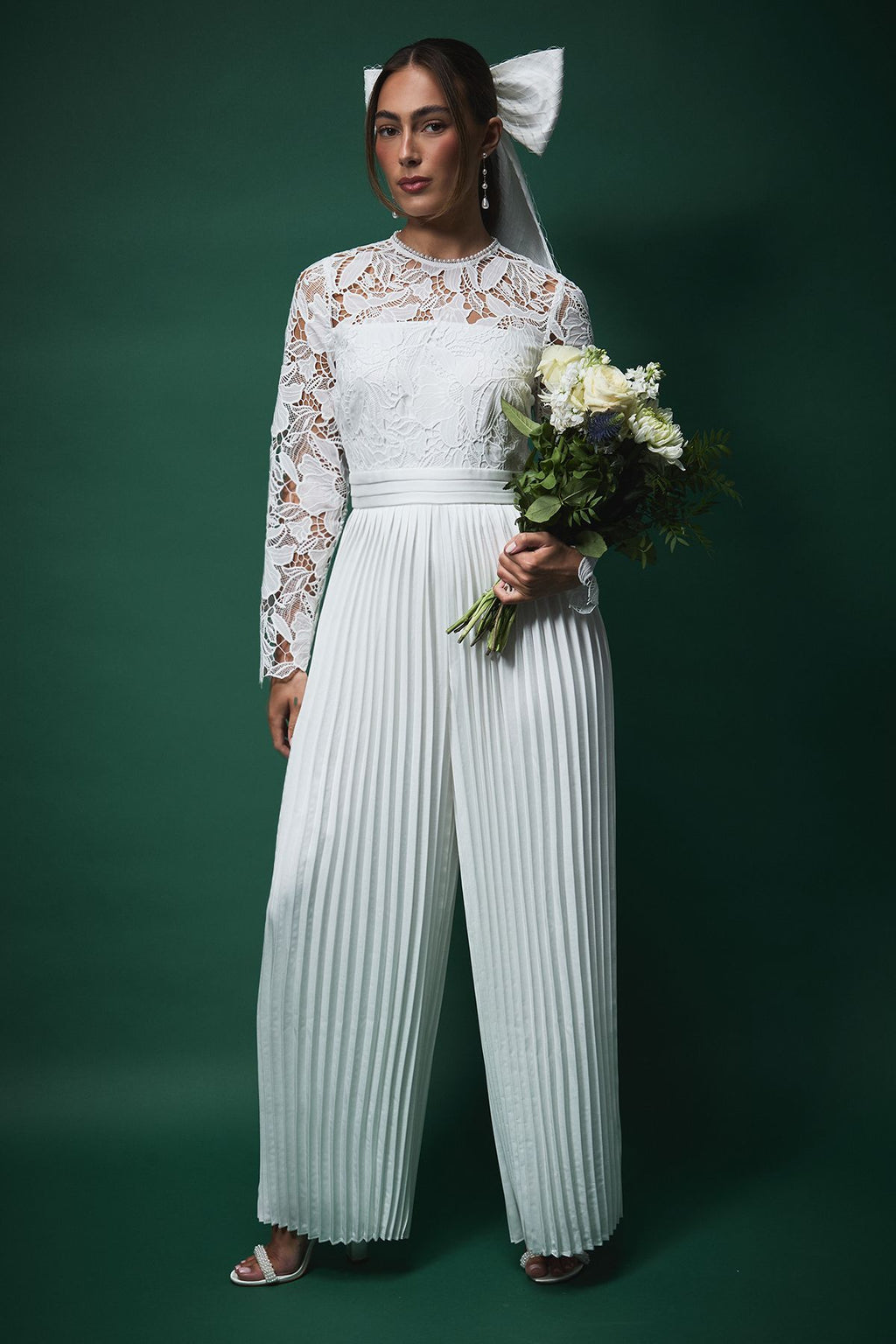 https://mediahub.prettylittlething.com/bcc11389_oyster_xl