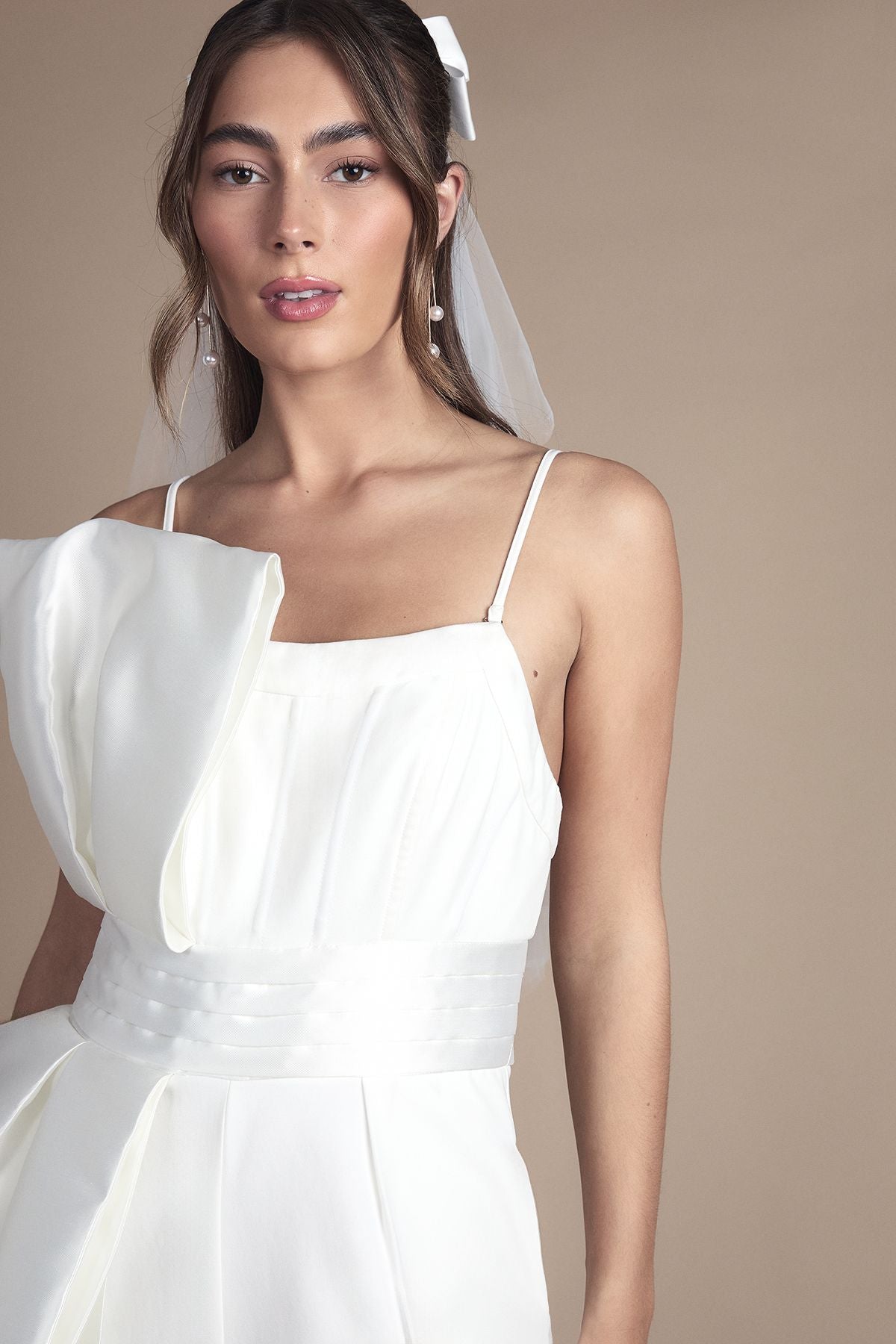 https://mediahub.prettylittlething.com/bcc11591_ivory_xl_1
