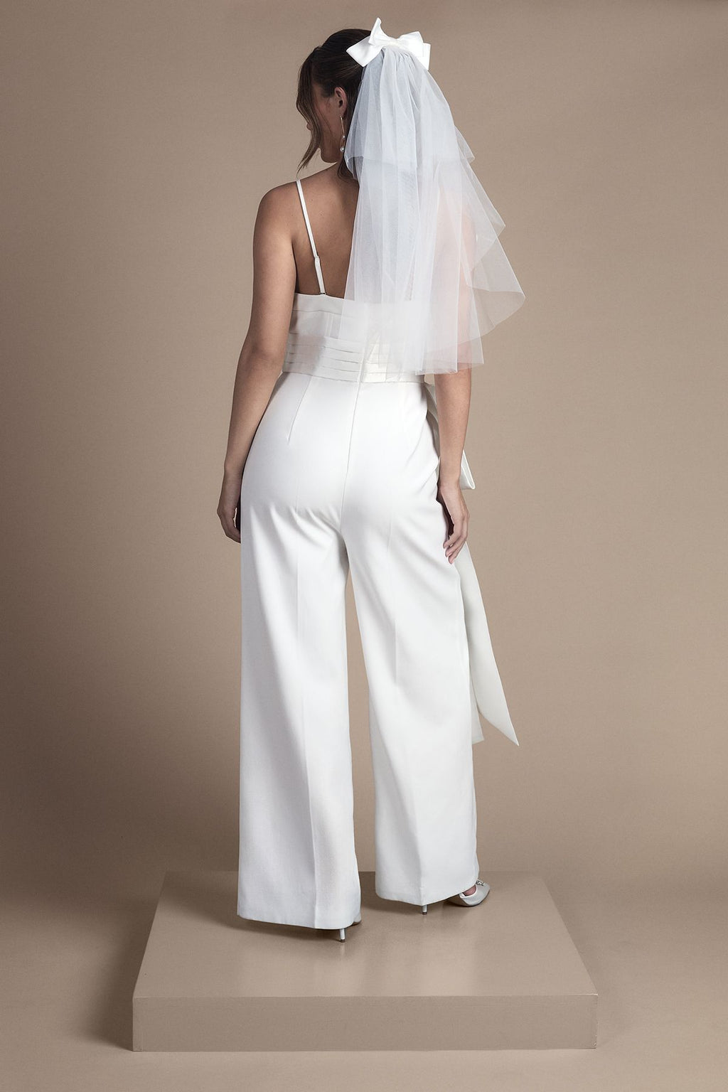 https://mediahub.prettylittlething.com/bcc11591_ivory_xl_2