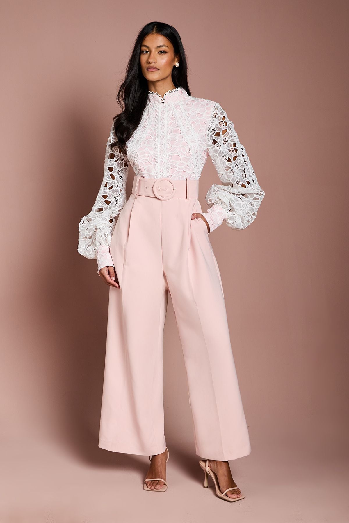 https://mediahub.prettylittlething.com/bcc12148_blush_xl