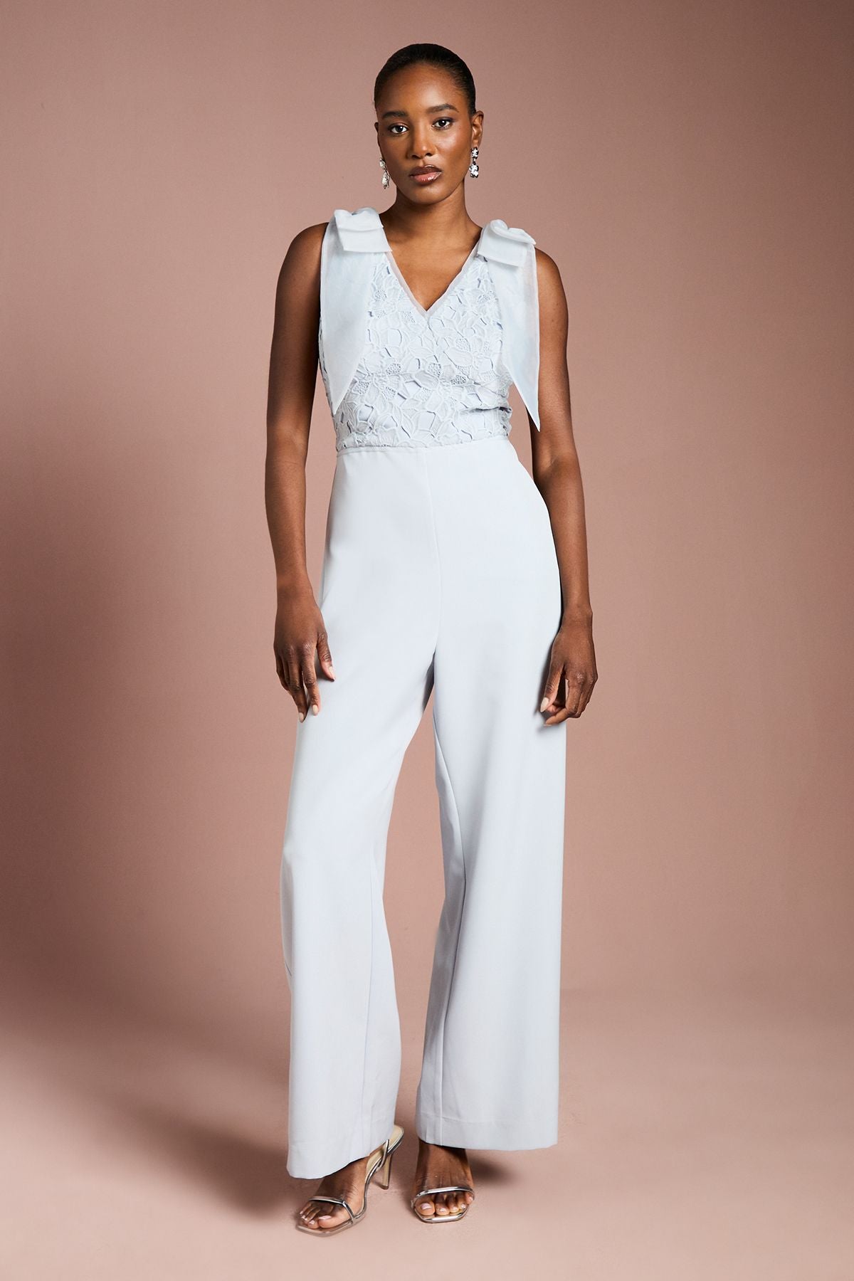 https://mediahub.prettylittlething.com/bcc12151_light%20blue_xl