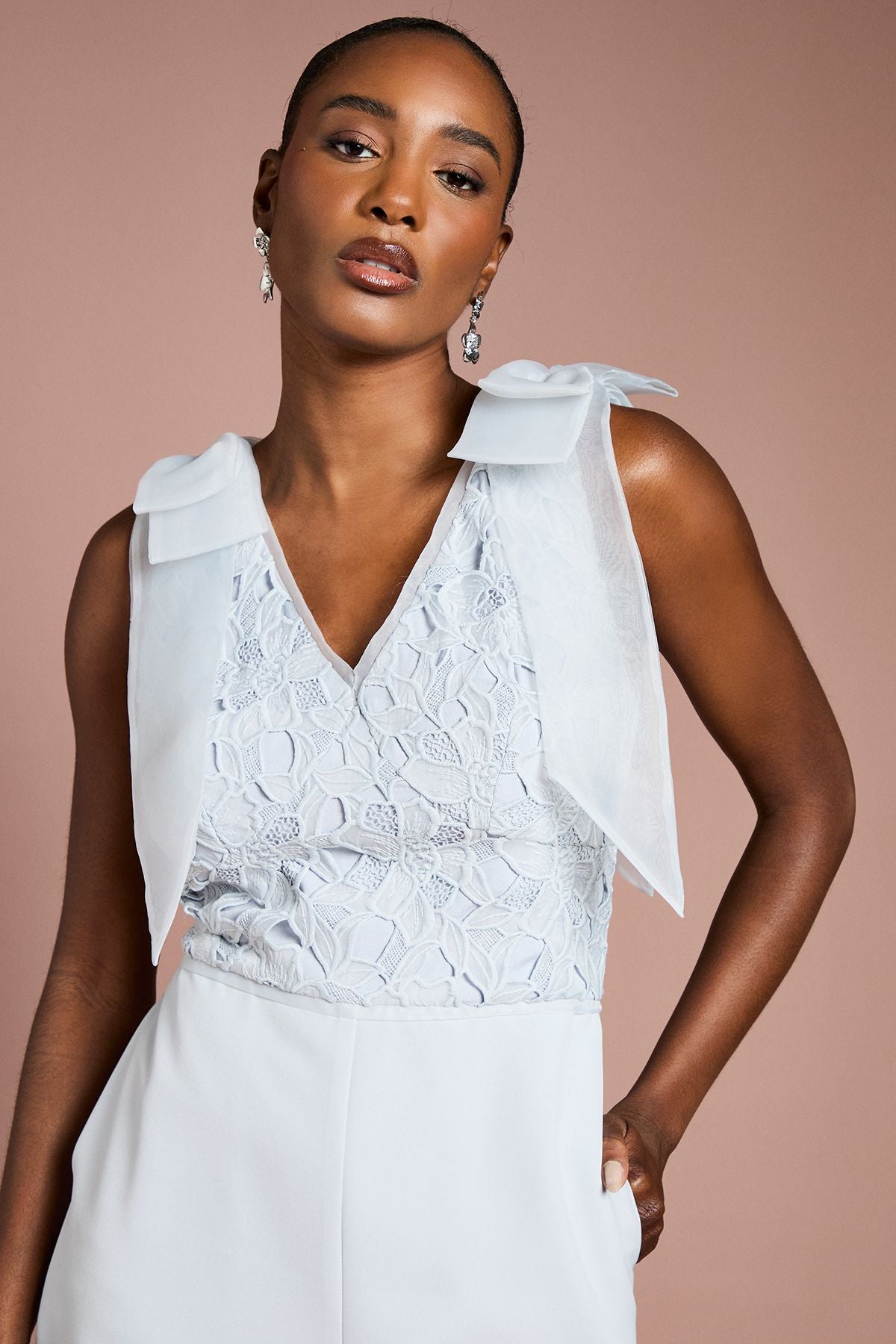 https://mediahub.prettylittlething.com/bcc12151_light%20blue_xl_1