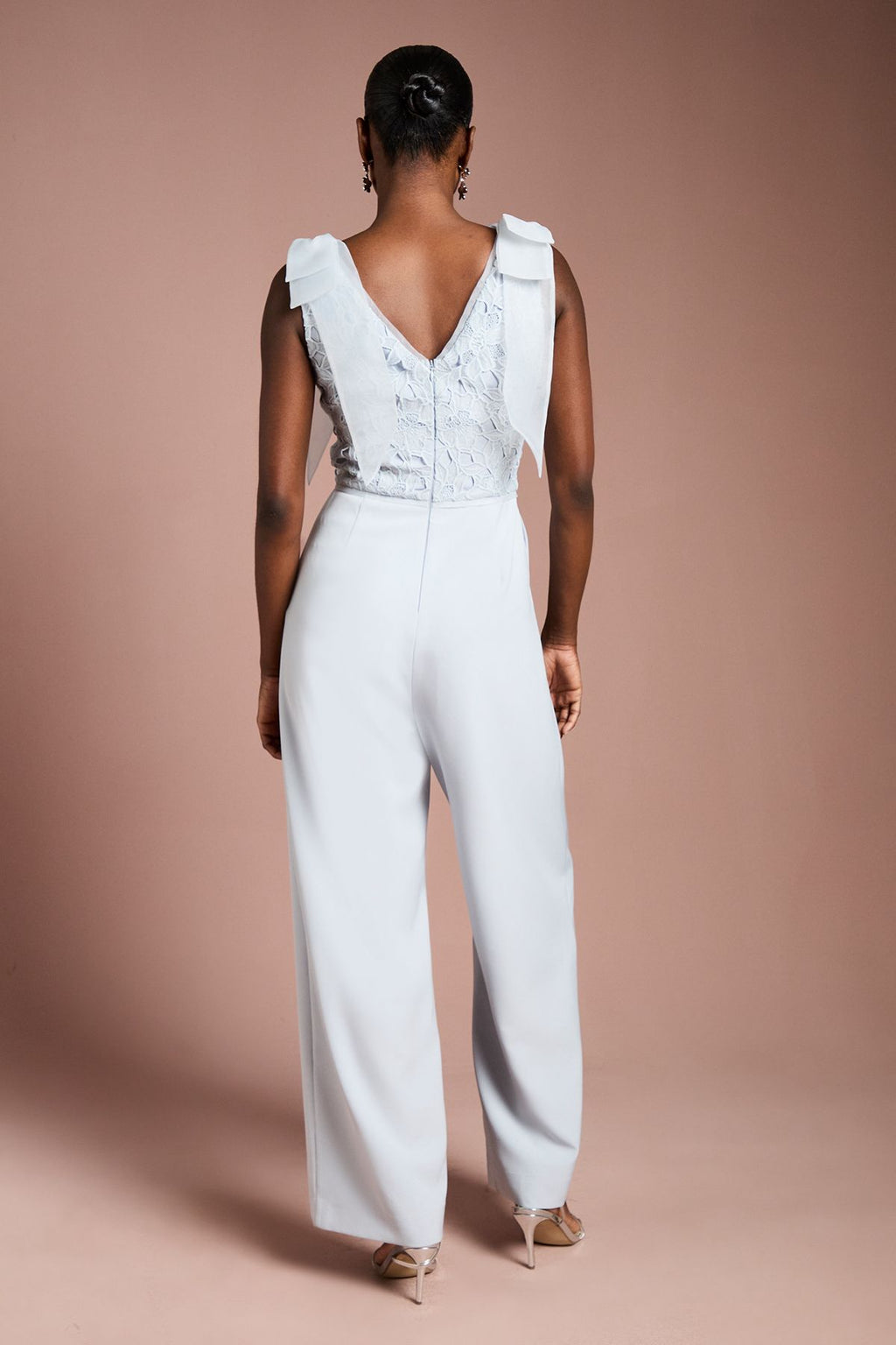 https://mediahub.prettylittlething.com/bcc12151_light%20blue_xl_2