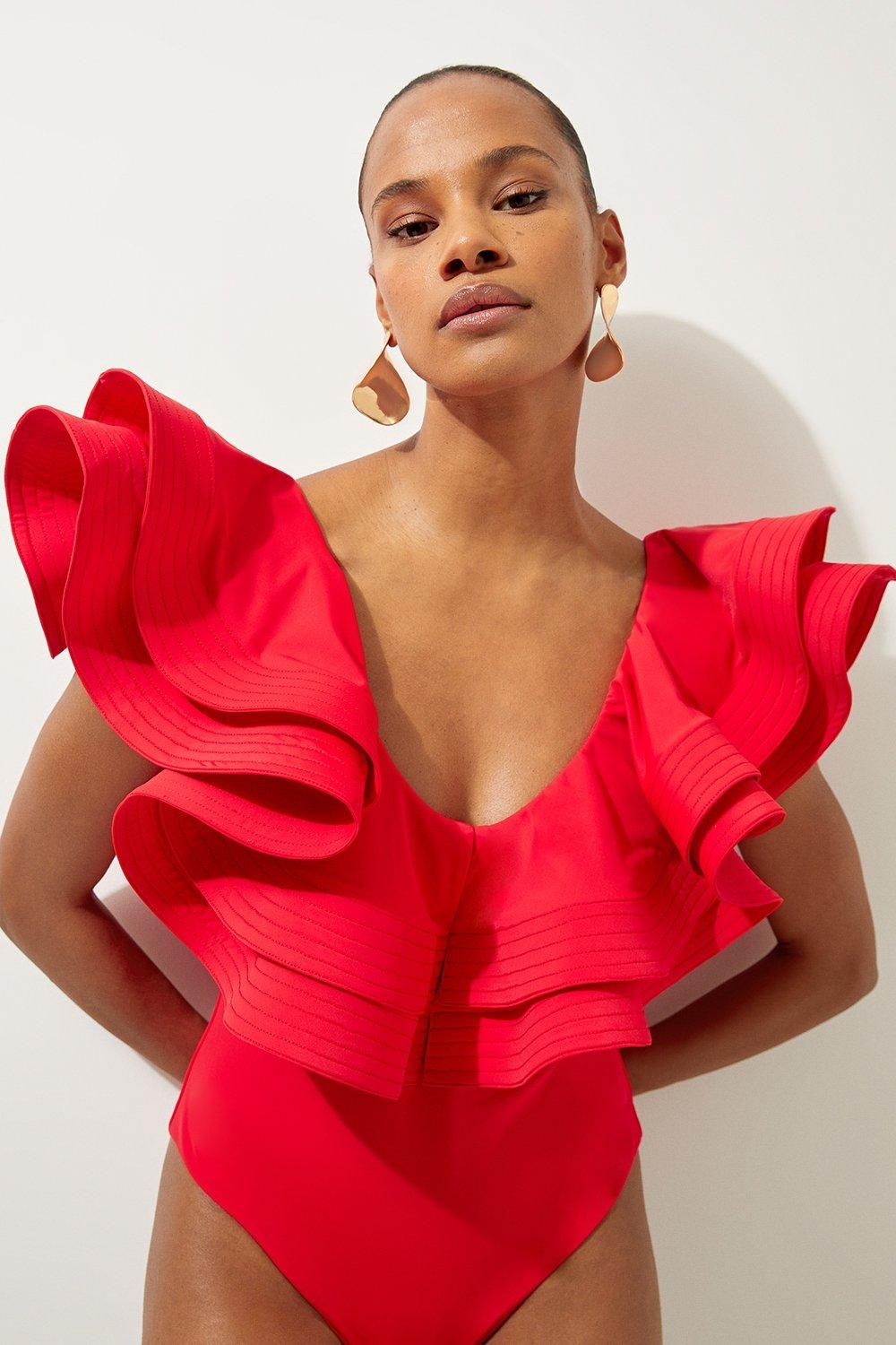 https://mediahub.prettylittlething.com/bkk17590_red_xl_1