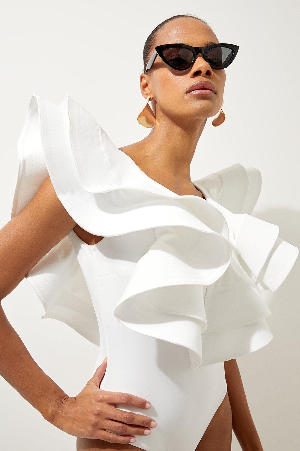 https://mediahub.prettylittlething.com/bkk17590_white_xl_1