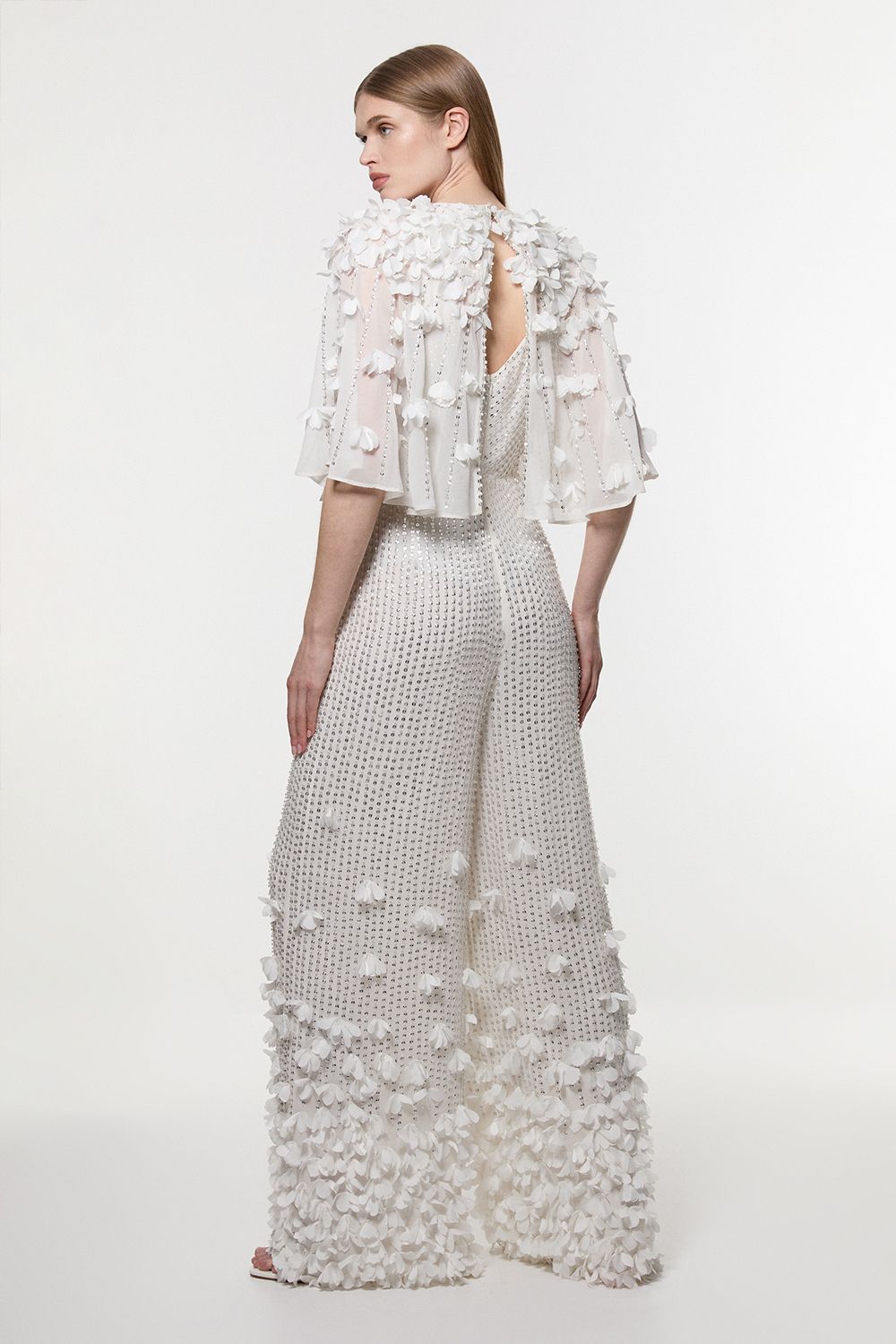 https://mediahub.prettylittlething.com/bkk24382_ivory_xl_4