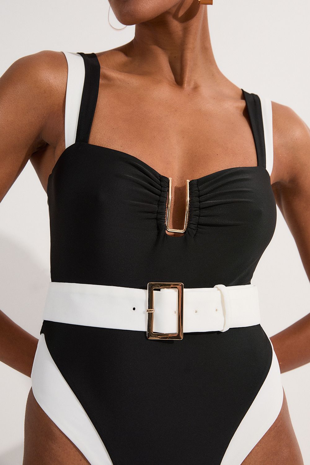 https://mediahub.prettylittlething.com/bkk24532_mono_xl_2