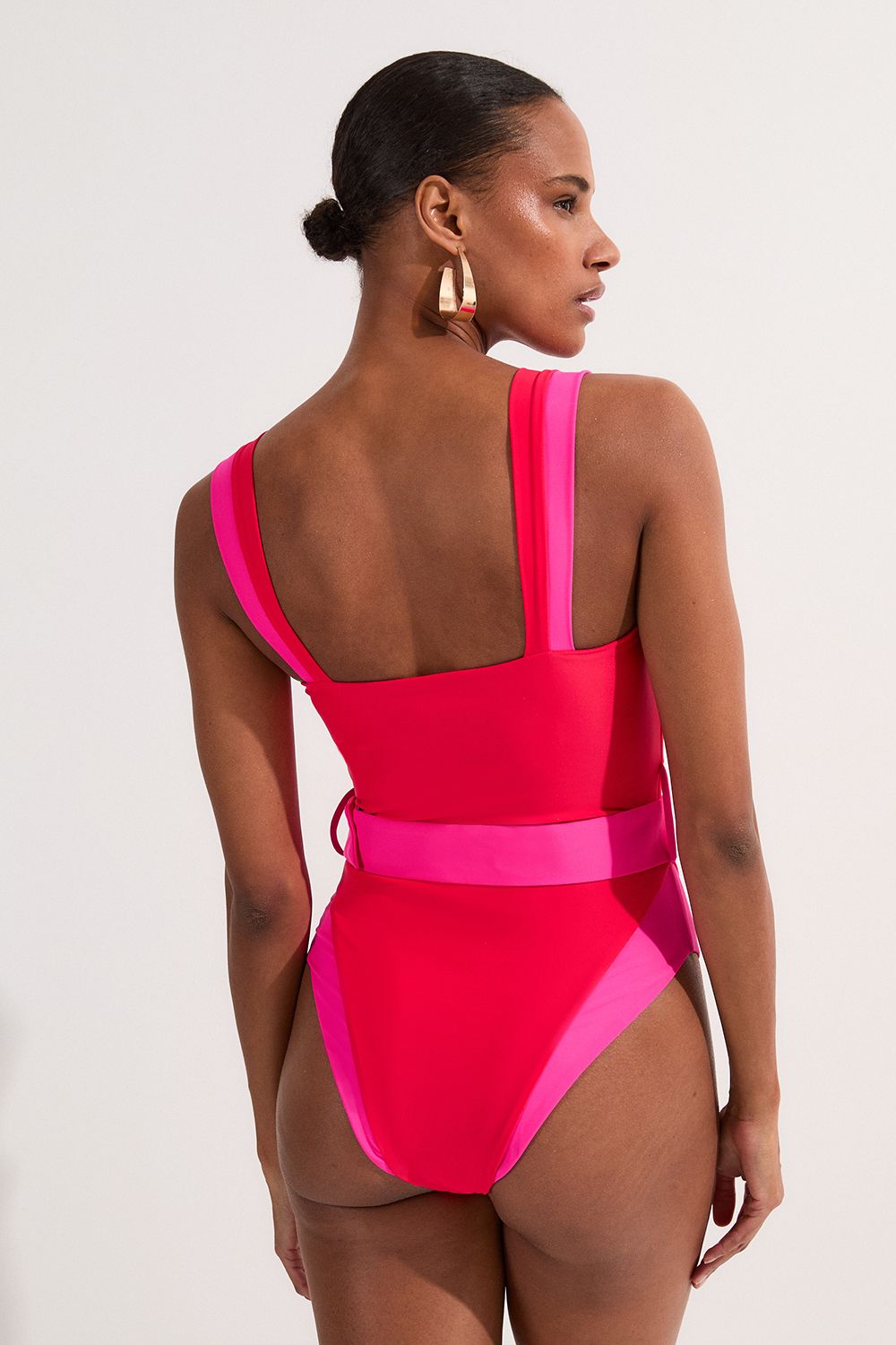 https://mediahub.prettylittlething.com/bkk24532_red_xl_4