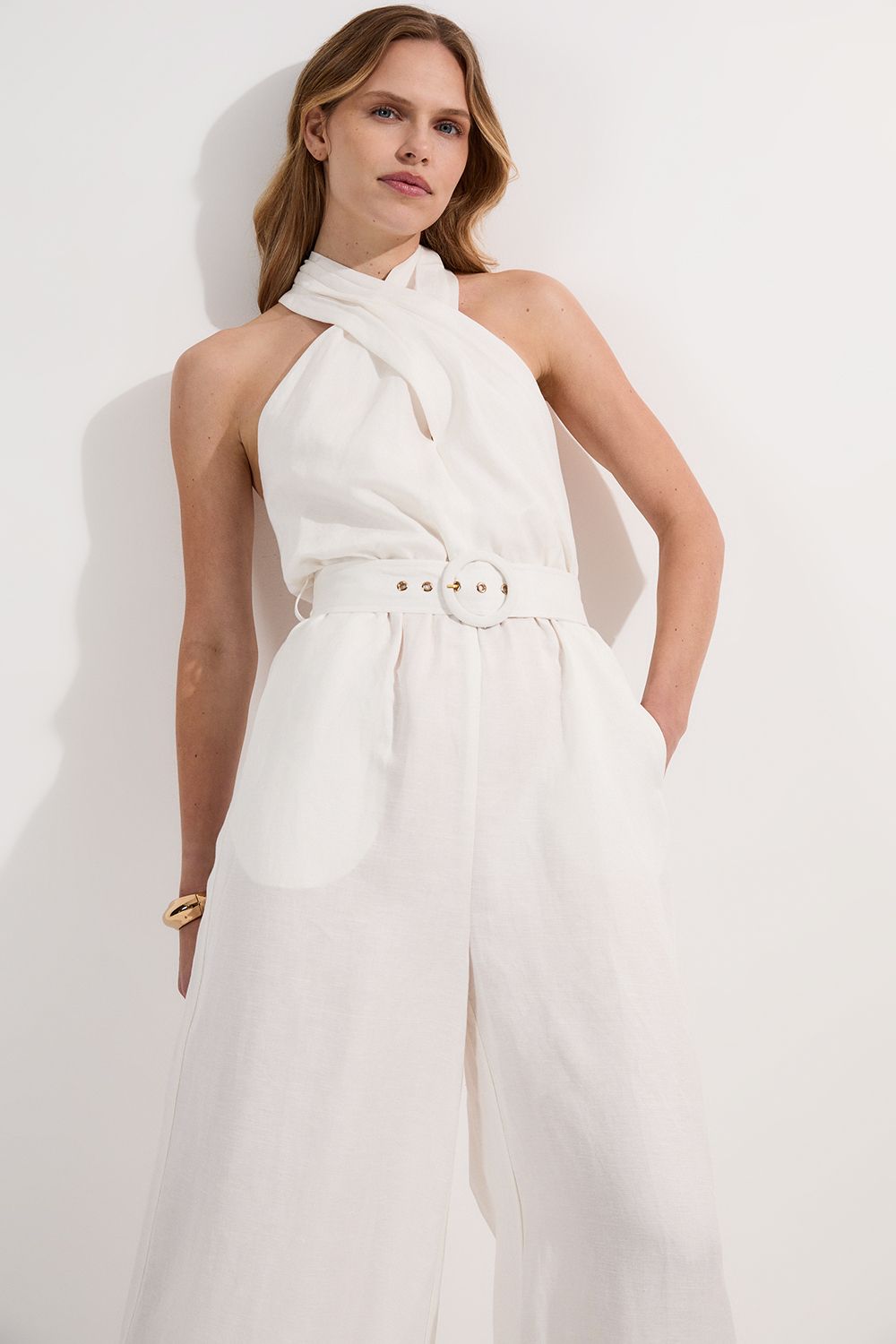 https://mediahub.prettylittlething.com/bkk24951_white_xl