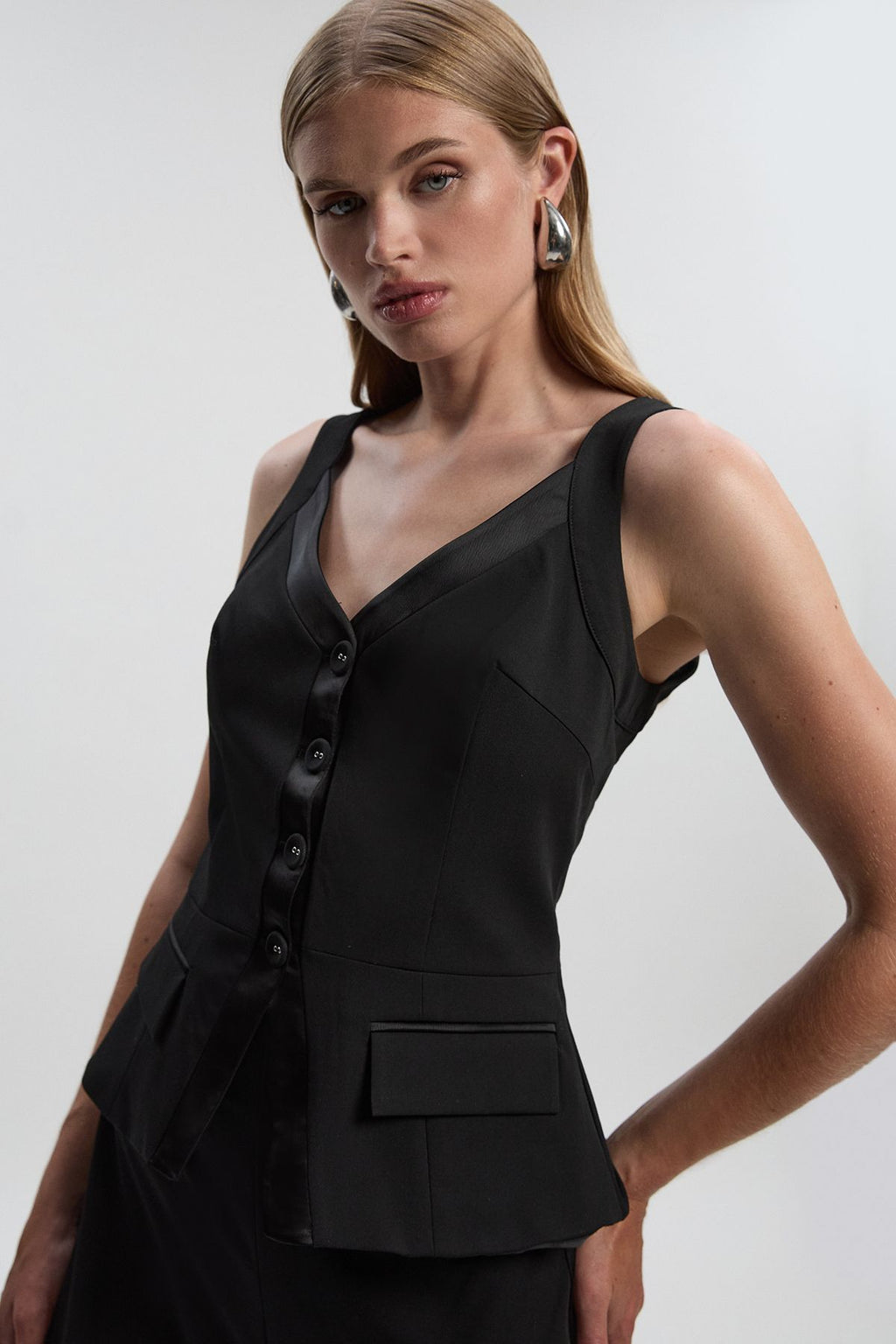https://mediahub.prettylittlething.com/bkk26071_black_xl_1