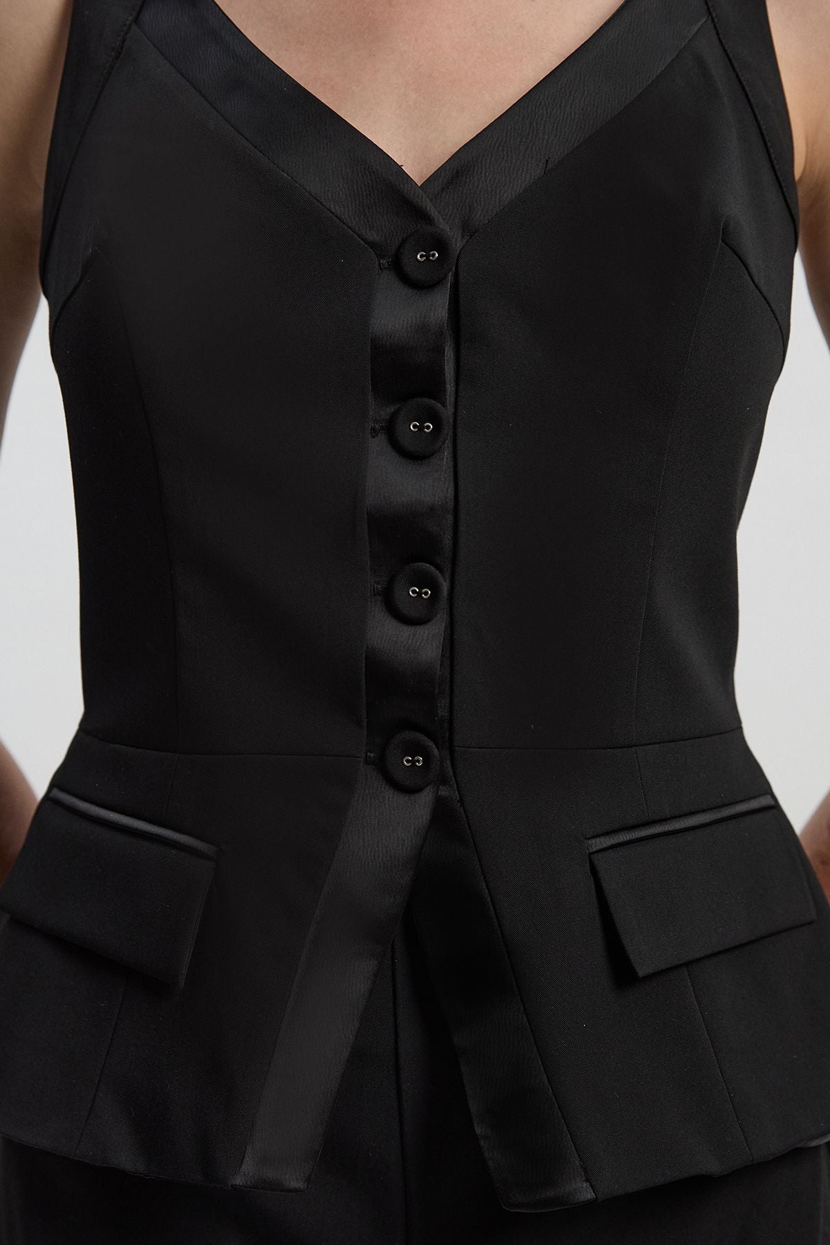 https://mediahub.prettylittlething.com/bkk26071_black_xl_2