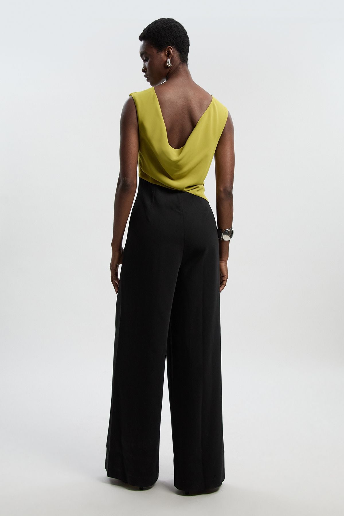 https://mediahub.prettylittlething.com/bkk27223_chartreuse_xl_4