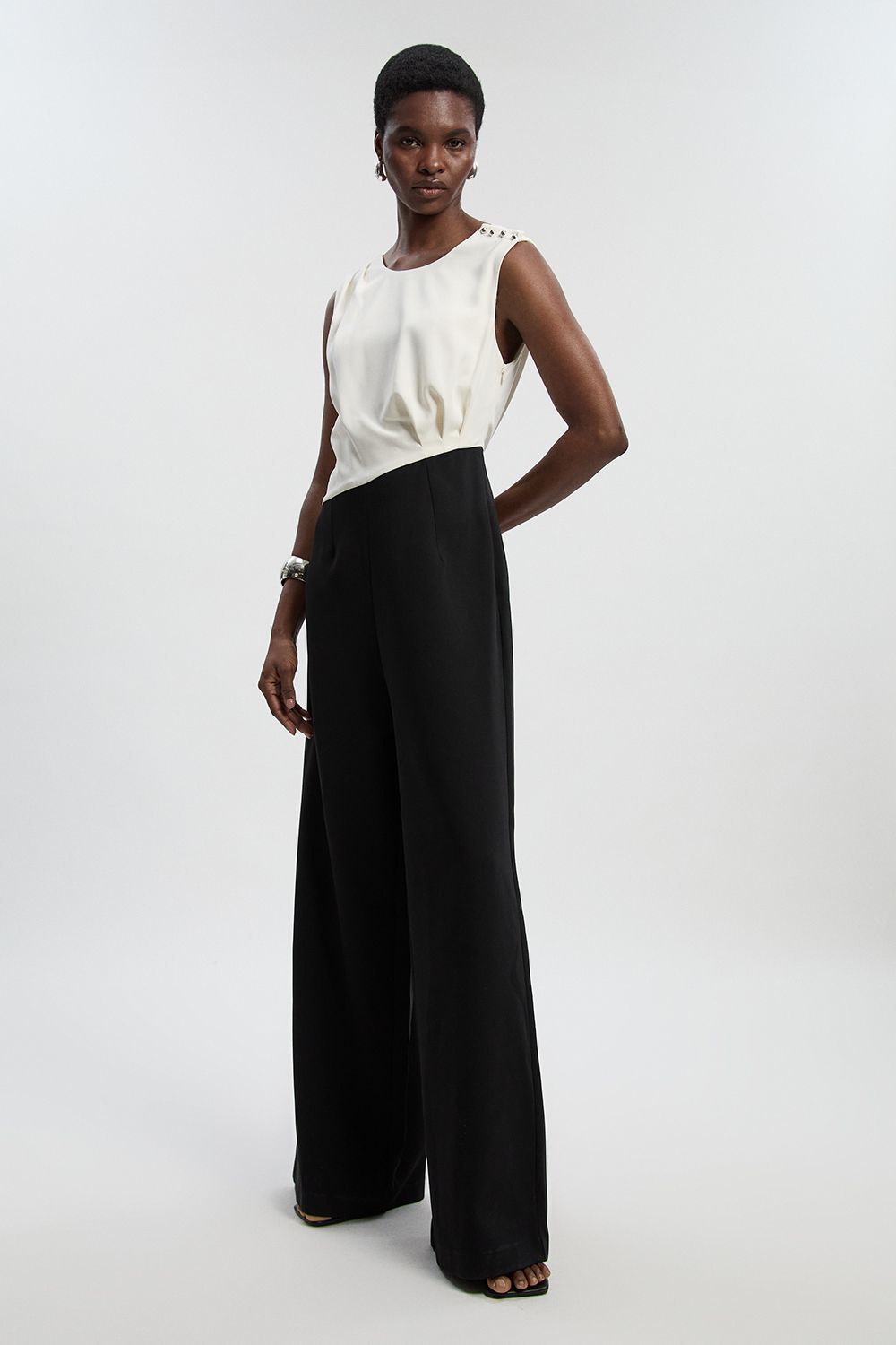 https://mediahub.prettylittlething.com/bkk27223_mono_xl