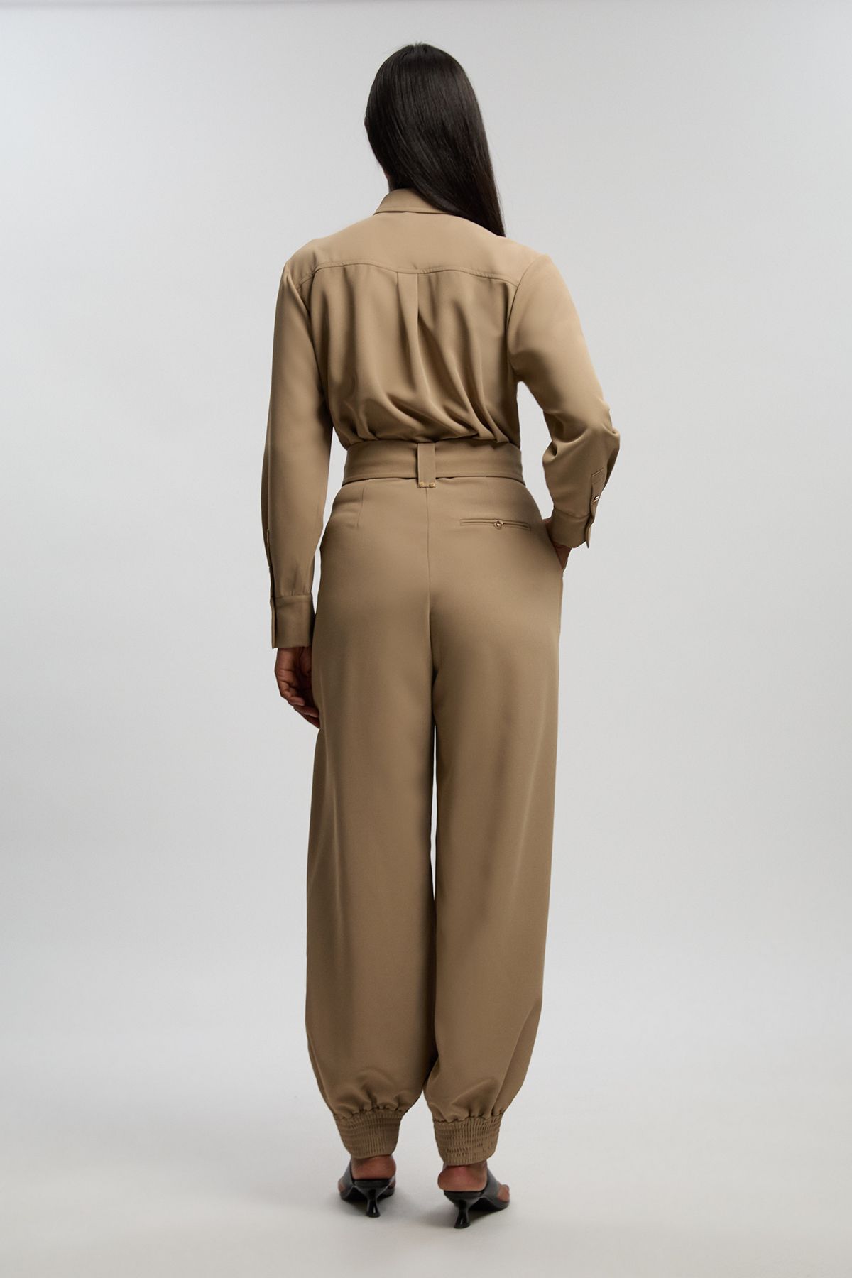 https://mediahub.prettylittlething.com/bkk28265_stone_xl_4