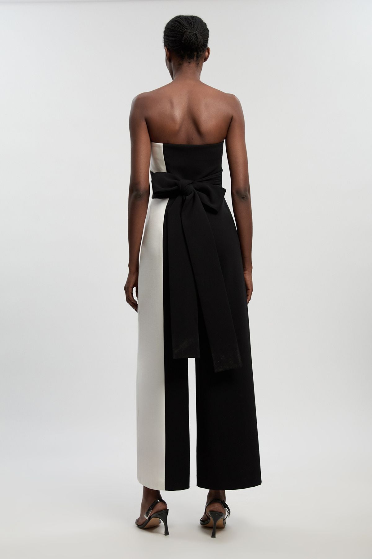 https://mediahub.prettylittlething.com/bkk28374_mono_xl_4