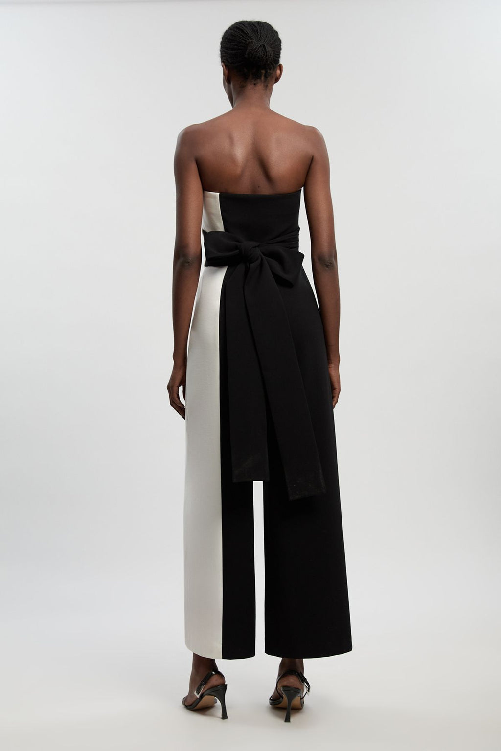 https://mediahub.prettylittlething.com/bkk28440_mono_xl_4