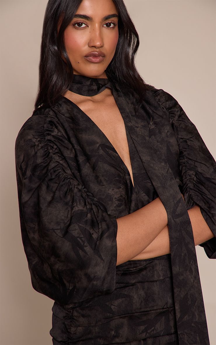 https://mediahub.prettylittlething.com/cno6220_black_xl_3